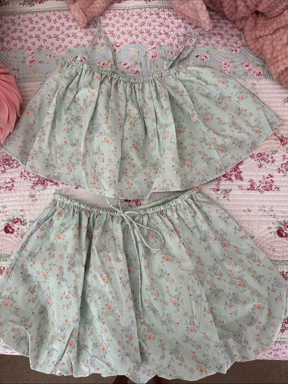 NWT Women’s Light Mint Floral Two-Piece Set -bubble shorts